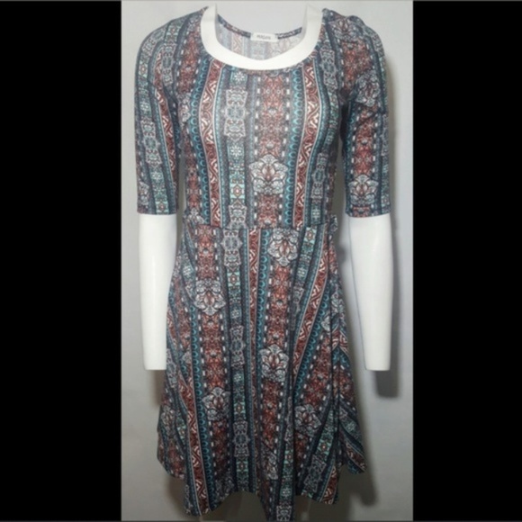Persaya Half Sleeve Skater Dress - Picture 1 of 6